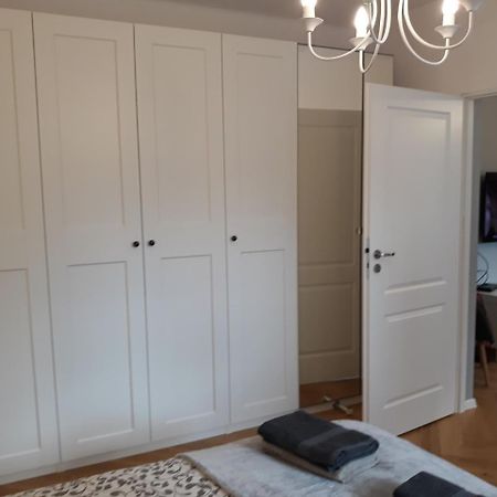 2 Bedroom City Center Apartment Katowice Eksteriør billede