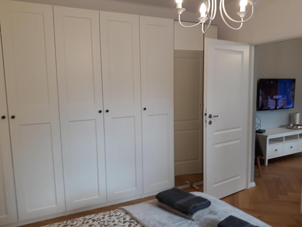 2 Bedroom City Center Apartment Katowice Eksteriør billede