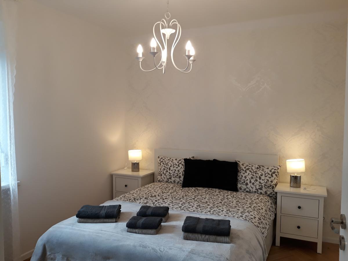 2 Bedroom City Center Apartment Katowice Eksteriør billede