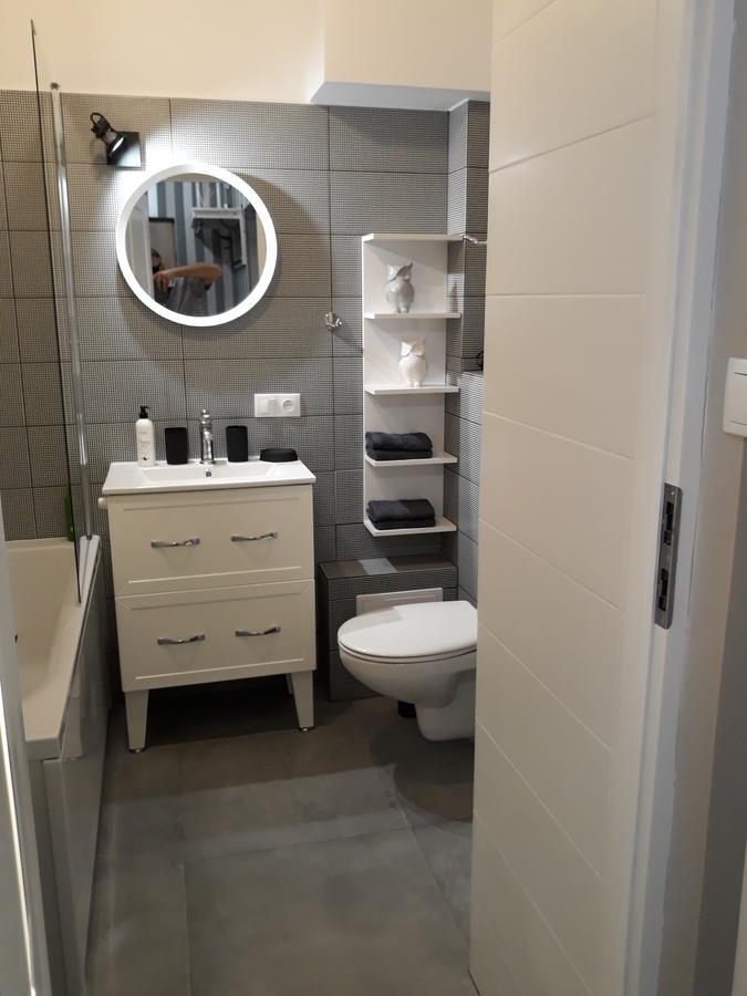 2 Bedroom City Center Apartment Katowice Eksteriør billede